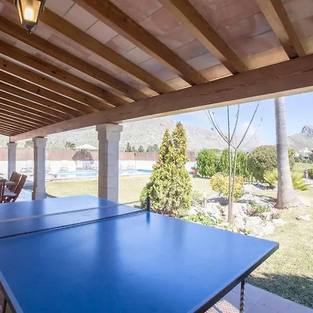 Garu - Beautiful Walking Distance To Villa