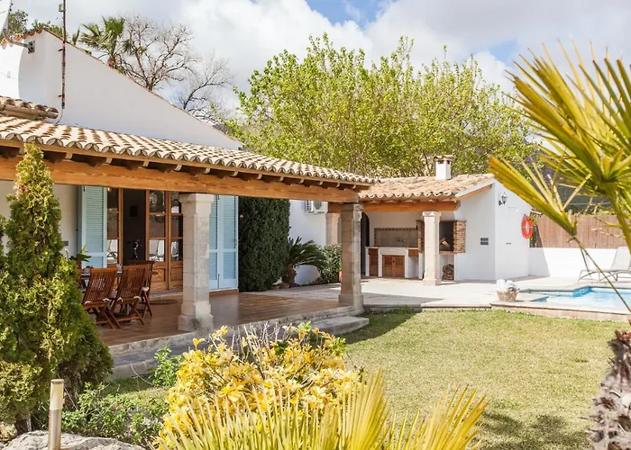 Villa Garu - Beautiful Walking Distance To *