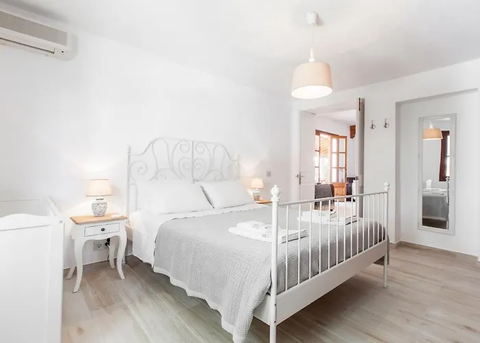 Villa Garu - Beautiful Walking Distance To *