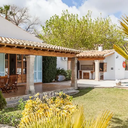 Villa Garu - Beautiful Walking Distance To *