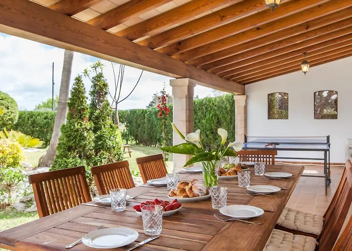 Garu - Beautiful Walking Distance To Villa